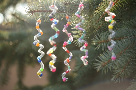 glitter pipe cleaner icicles-HappyHooligans